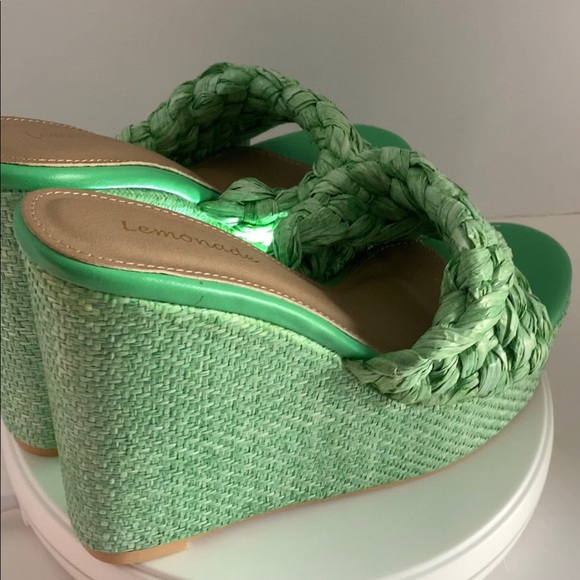 Green Wicker Wedge - Picture 2 of 2